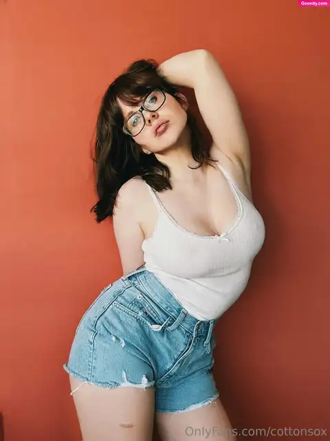 Alice CottonSox photo 432