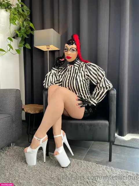Miss Fetilicious photo 22