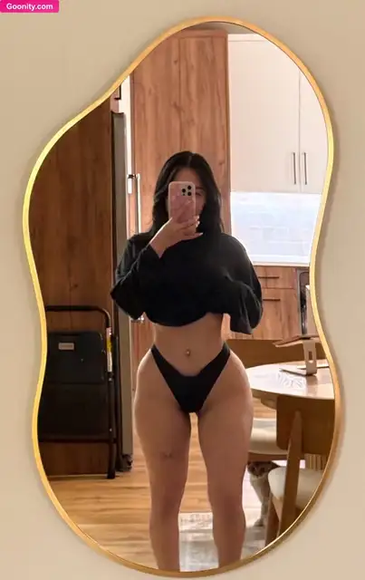 Kimmy - Nude Photo 17