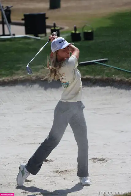 Grace Charis photo 3