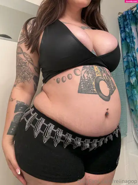 Goddess Reina 🖤😈 photo 33