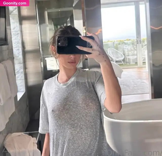 Noelle Leyva photo 45
