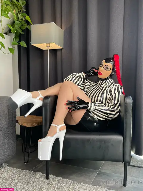 Miss Fetilicious photo 9