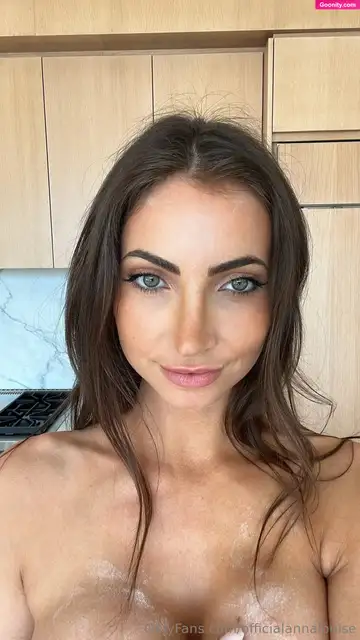 Anna Louise photo 148