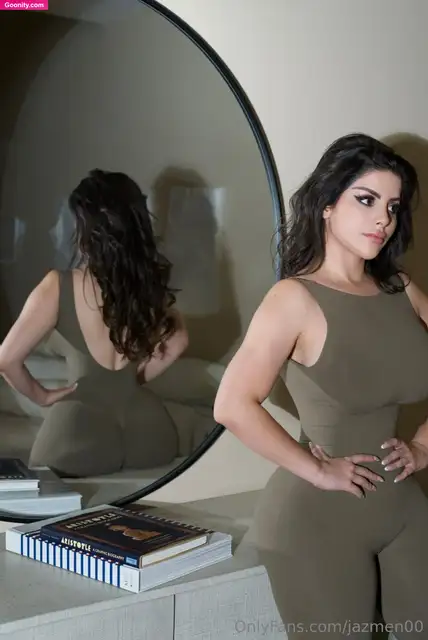 Jazmen Jafar photo 41