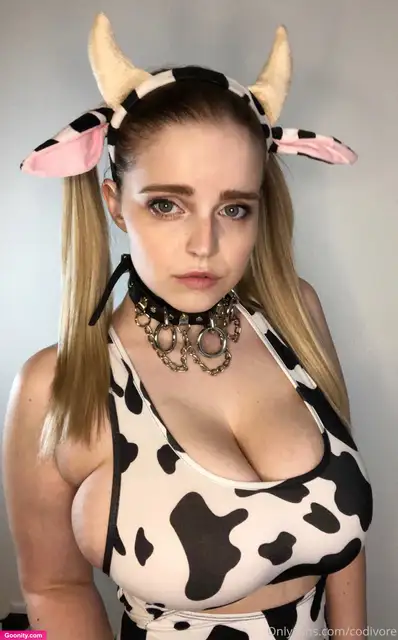 Codi Vore photo 210