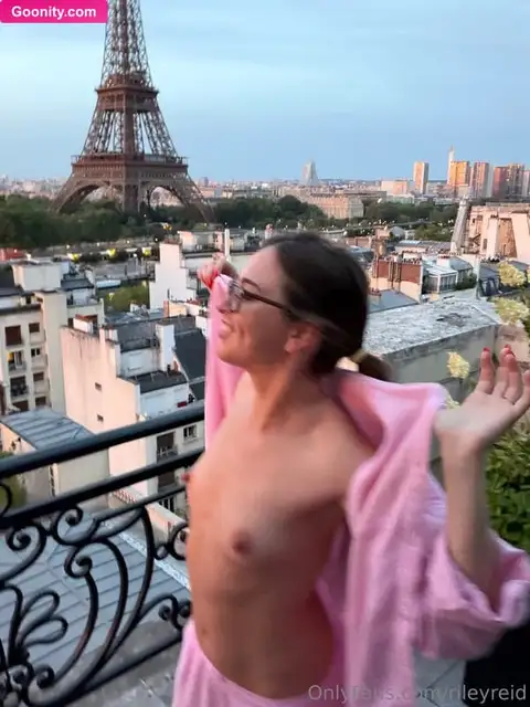 Riley Reid Showing Her Tits On A Balcony Nude OnlyFans Photo