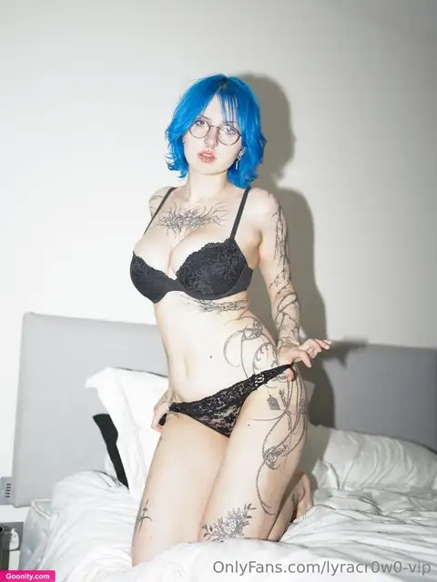 lyra crow photo 19