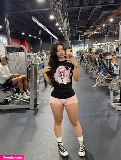Aishah Sofey Thick Thighs In Pink Gym Shorts Nude OnlyFans Photo