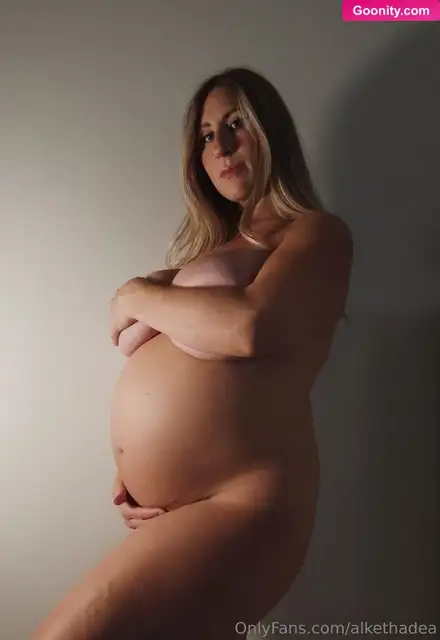 Alkethadea Bare Pussy And Belly Posing Nude OnlyFans Photo