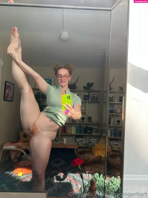 Amy Hart photo 26