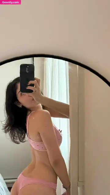 alexia caste - Nude Leaked Photo 23