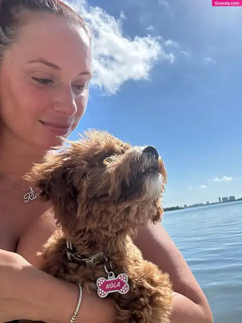 Yesjulz photo 19