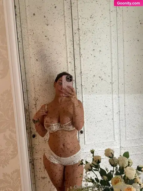 Megan Mccarthy Full Body Mirror Selfie In Lingerie Nude OnlyFans Photo
