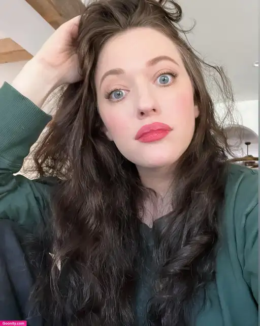 Kat Dennings photo 88