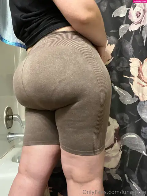 Luna Jane photo 41