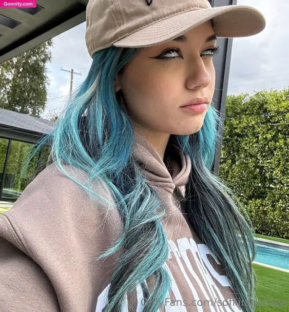 sofia gomez photo 211