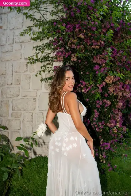 Ana Cheri 🐰 photo 23