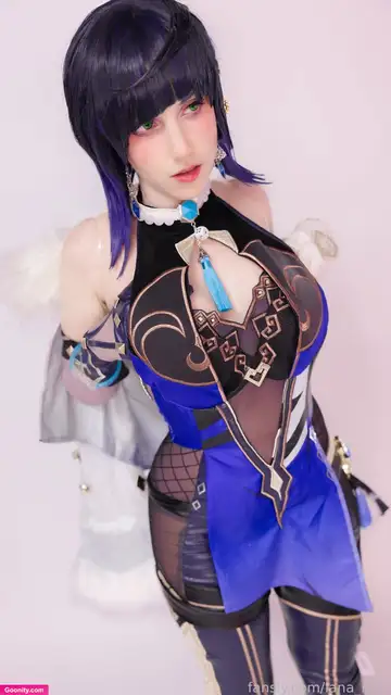 Lana Rain photo 34