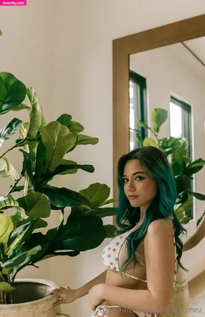 sofia gomez photo 236