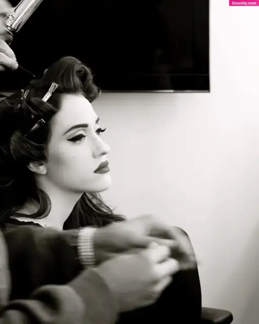 Kat Dennings photo 83