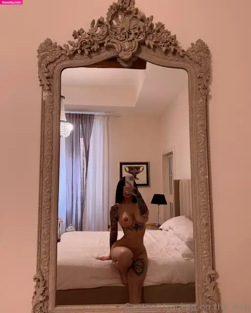 Alexis photo 25