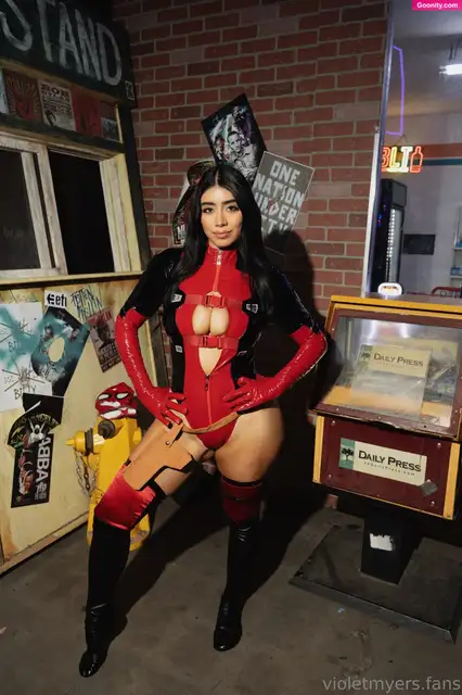Violet Myers photo 49