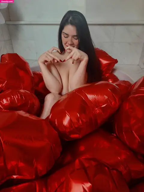 Sara Bustani 🍓 photo 265