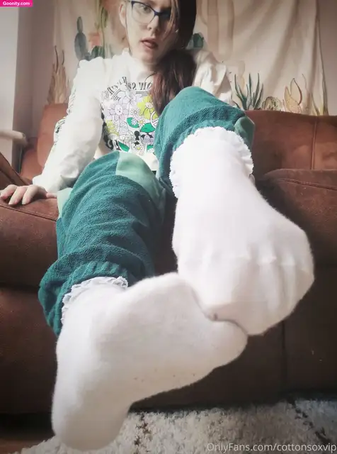 Alice CottonSox photo 567