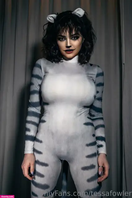Tessa Fowler photo 130