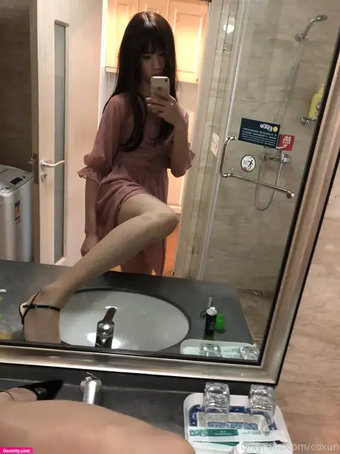 Suki Trans photo 94