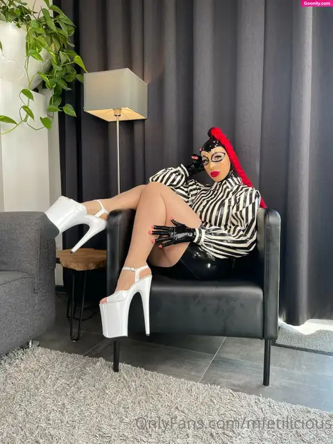 Miss Fetilicious photo 8