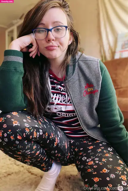 Alice CottonSox photo 779
