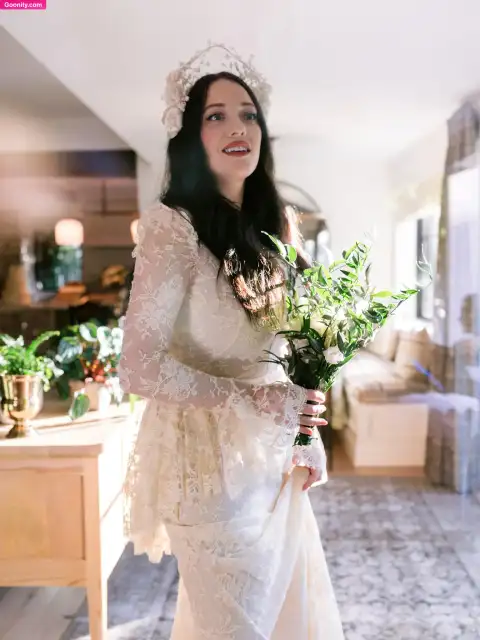 Kat Dennings photo 156