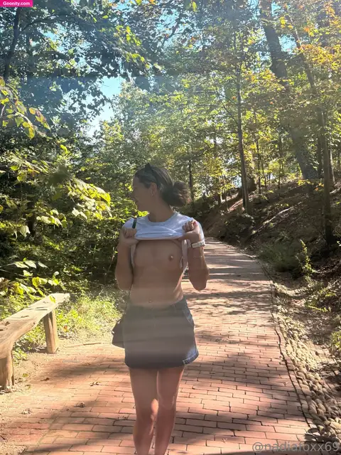 Nadia Foxx 🦊 photo 2