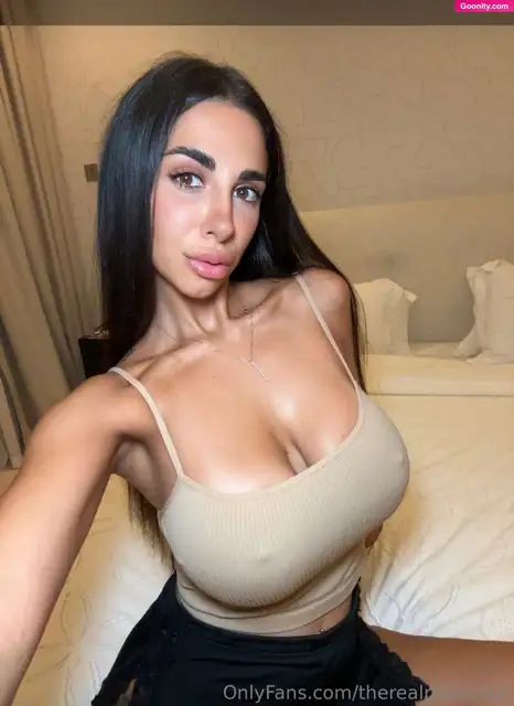 Sara Sfamurri - Çıplak Sızdırılmış Fotoğraf 23