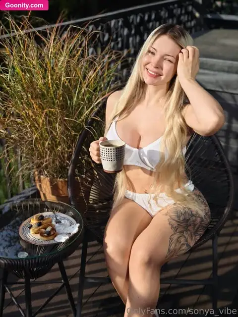 Sonya Vibe - Nude Leaked Photo 15
