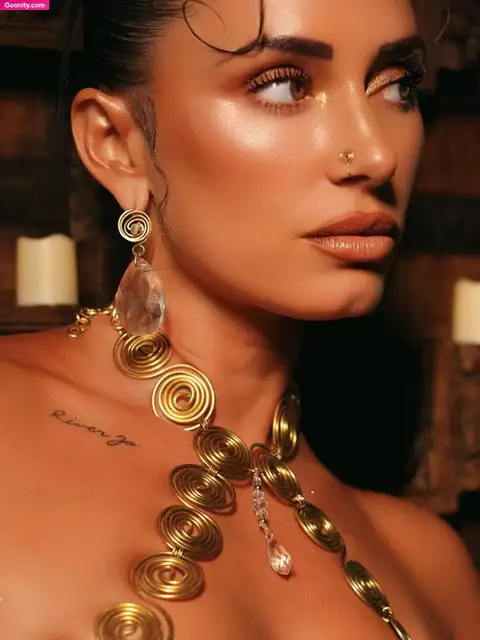 Yesjulz photo 307