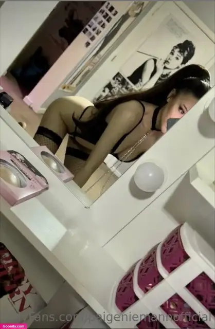 Paige Niemann photo 124