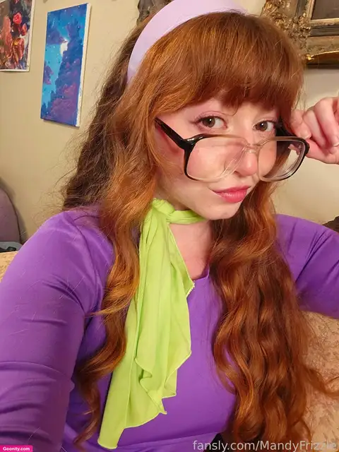 Mandy Frizzle photo 3