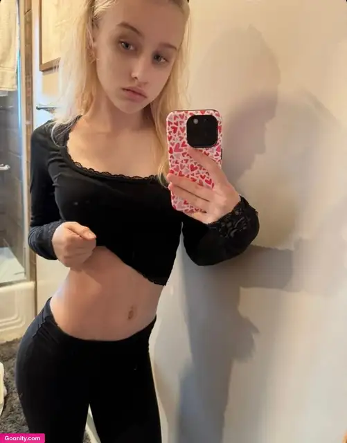 Phoenix Tate photo 24