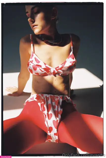 Eva Elfie photo 87