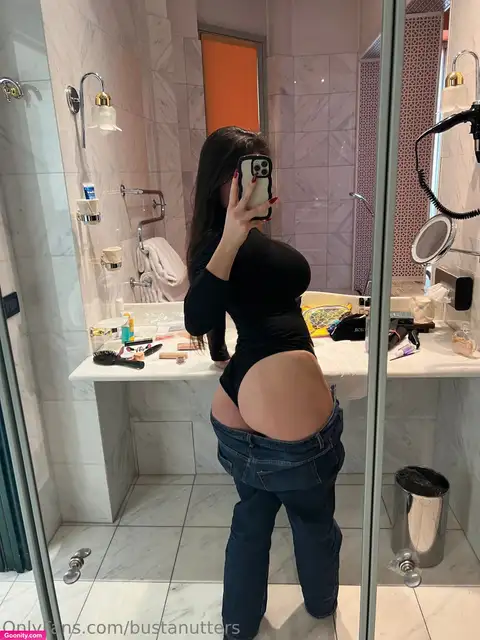 Sara Bustani 🍓 photo 252
