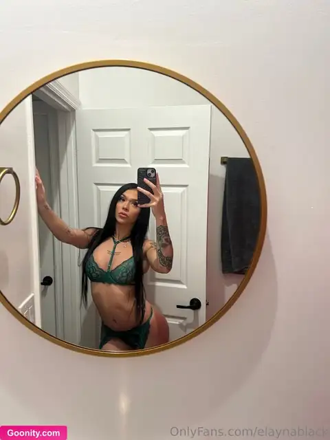 Elayna Black photo 110